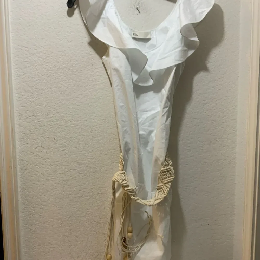 Tory Burch NWOT White flounce Dress with Woven Belt  size 2